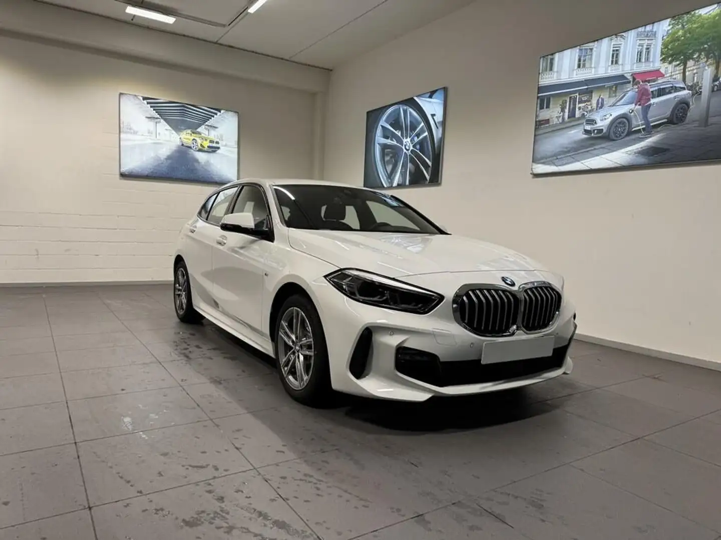 BMW 120 i Msport auto Bianco - 2