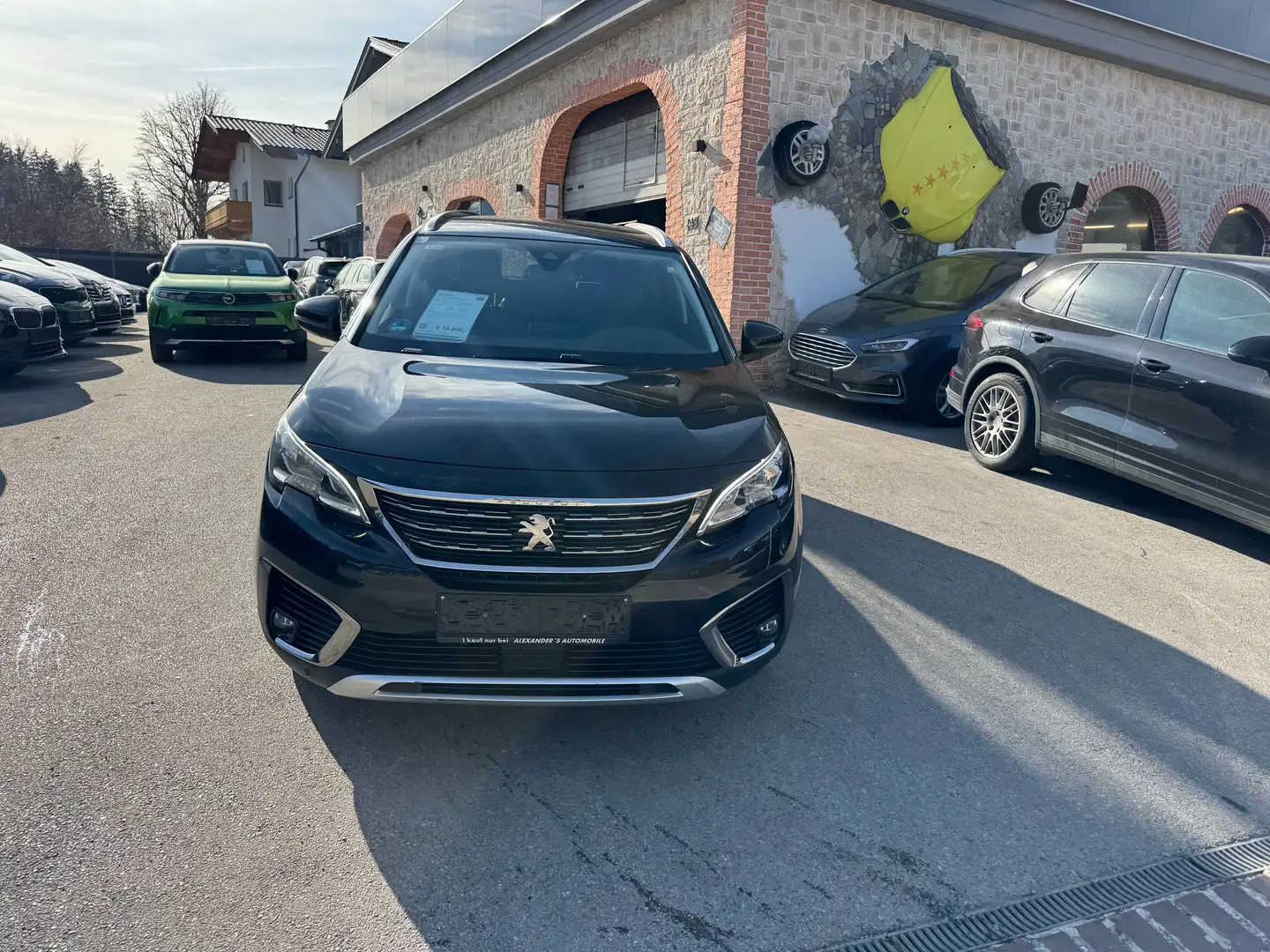 Peugeot 5008 Allure Schwarz - 1