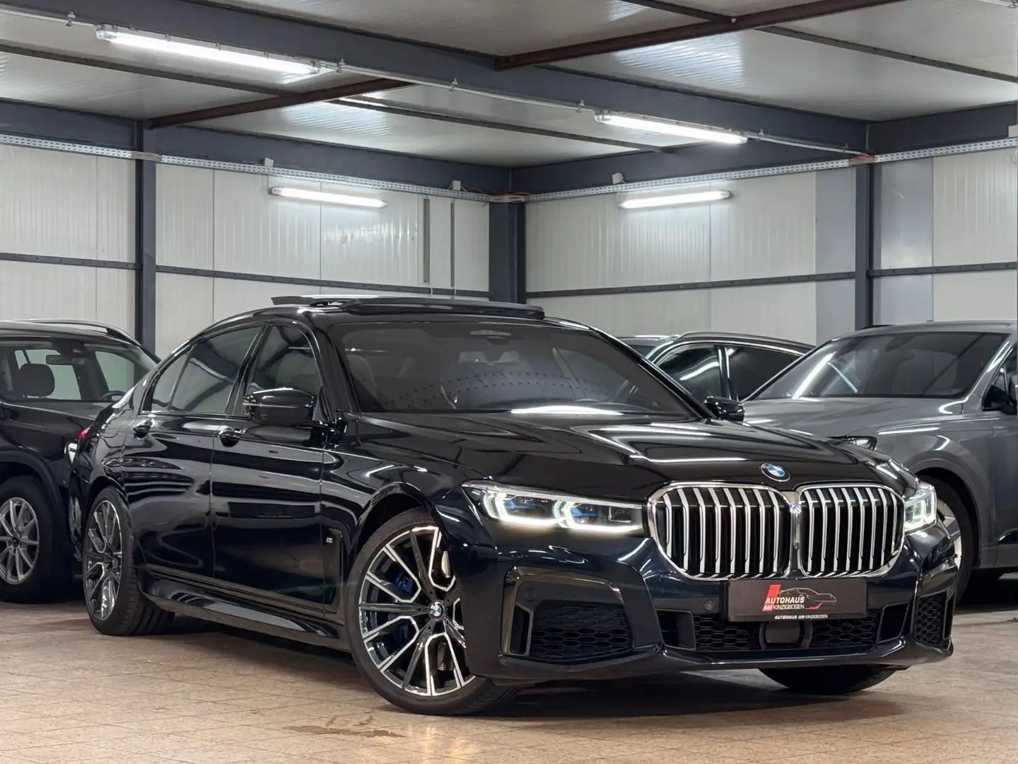 BMW 750 d LANG M SPORT*PANO*EXECPRO*H&K*INNOV*SFT*LA Schwarz - 1