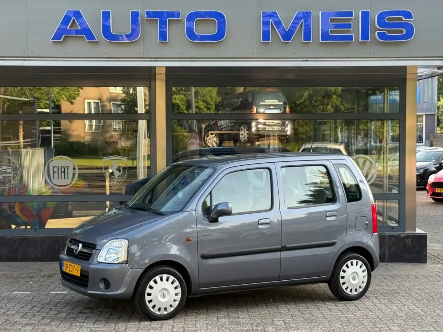 Opel Agila 1.2-16V Flexx APK 20-06-2026 Grijs - 1