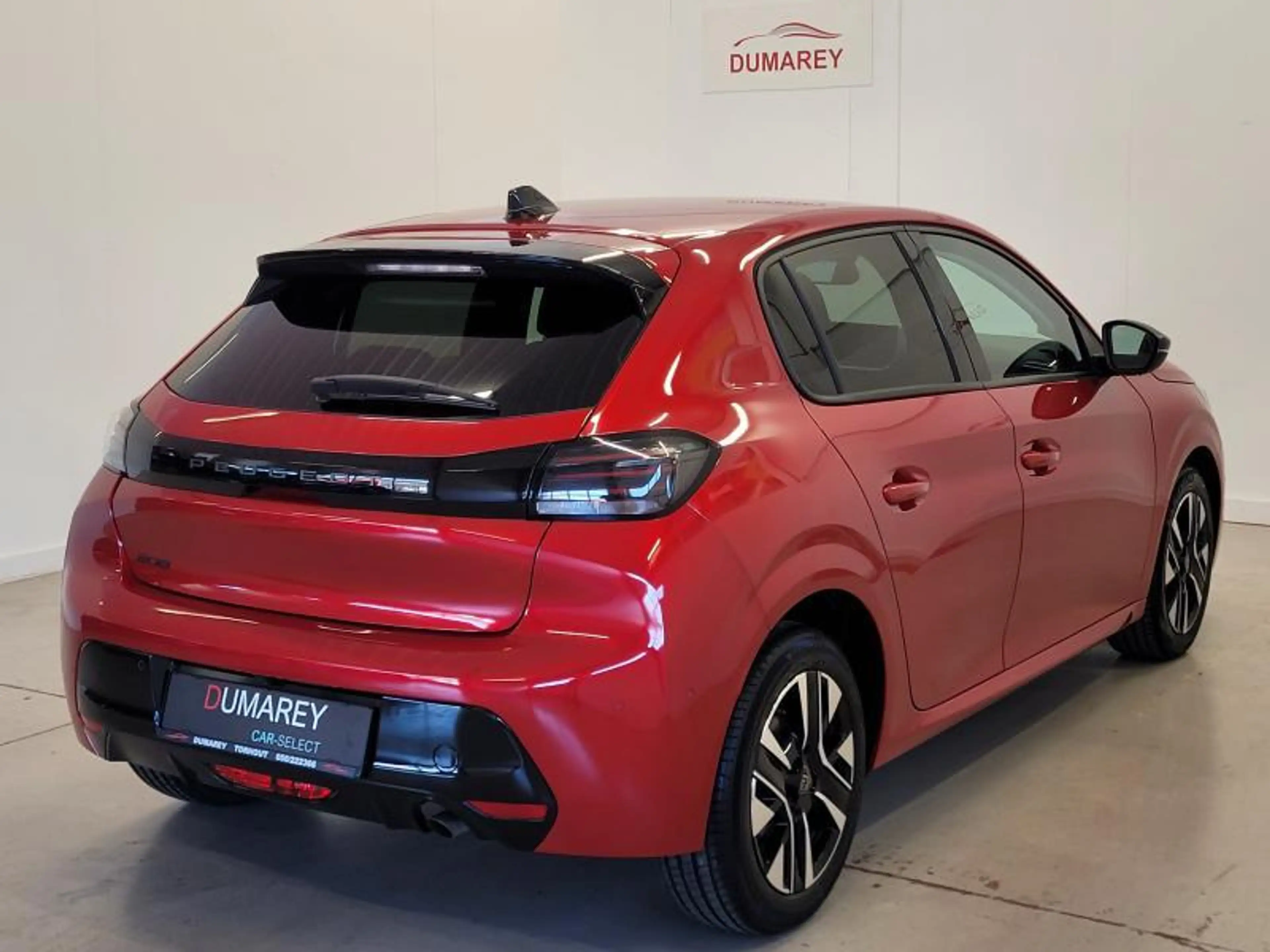 Peugeot 208 12 Turbo Allure — photo 6