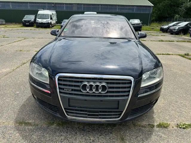 Audi A8 6.0 quattro