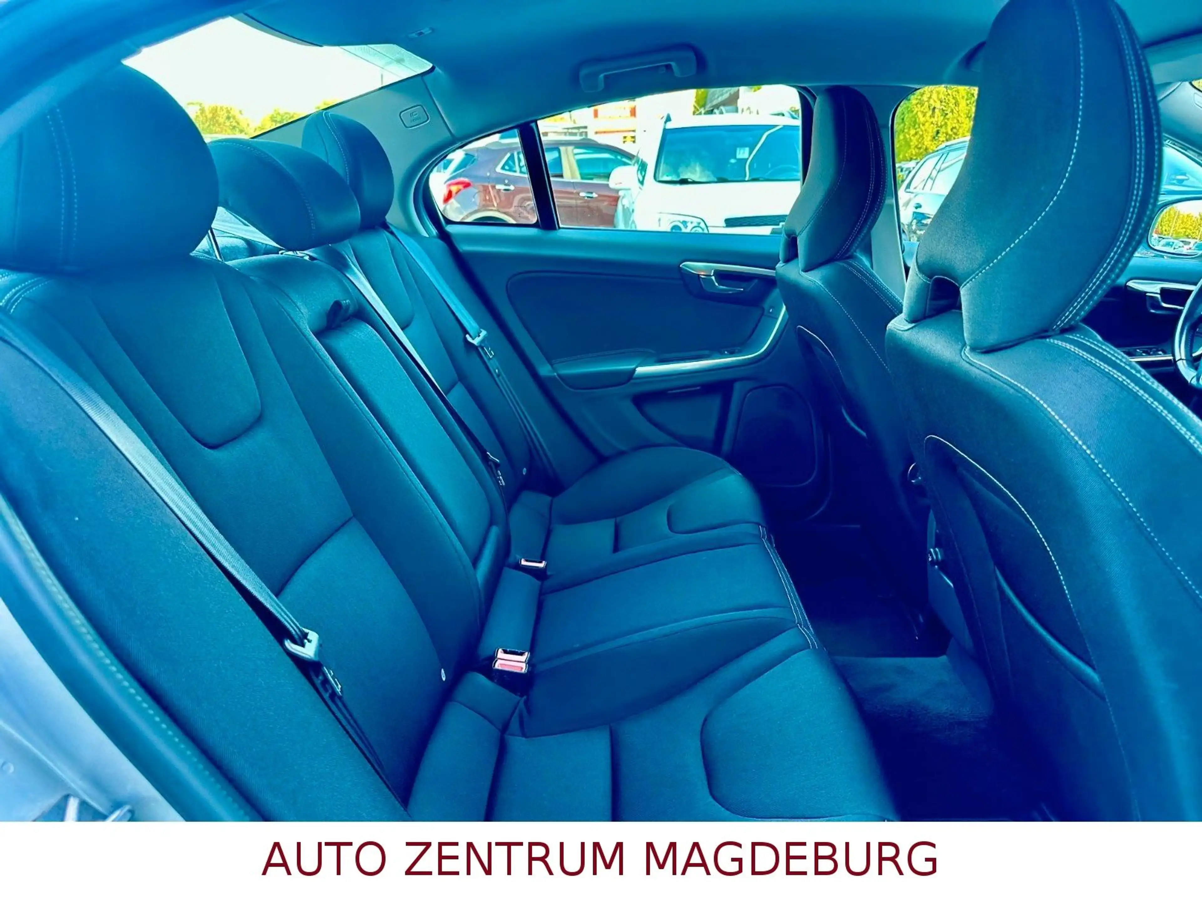 Volvo S60 Lim. Kinetic *BI-Xenon*NAVI*AUTOMATIK* — photo 13
