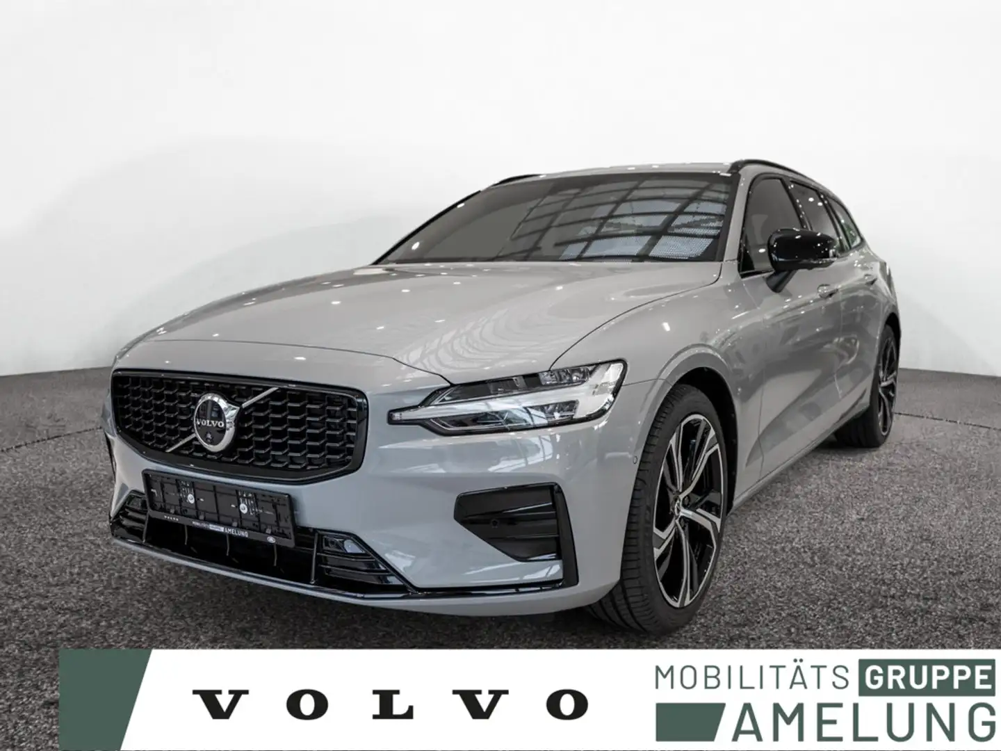 Volvo V60 B4 Plus Dark W-LAN ACC HUD LED PANO 360° Grijs - 1