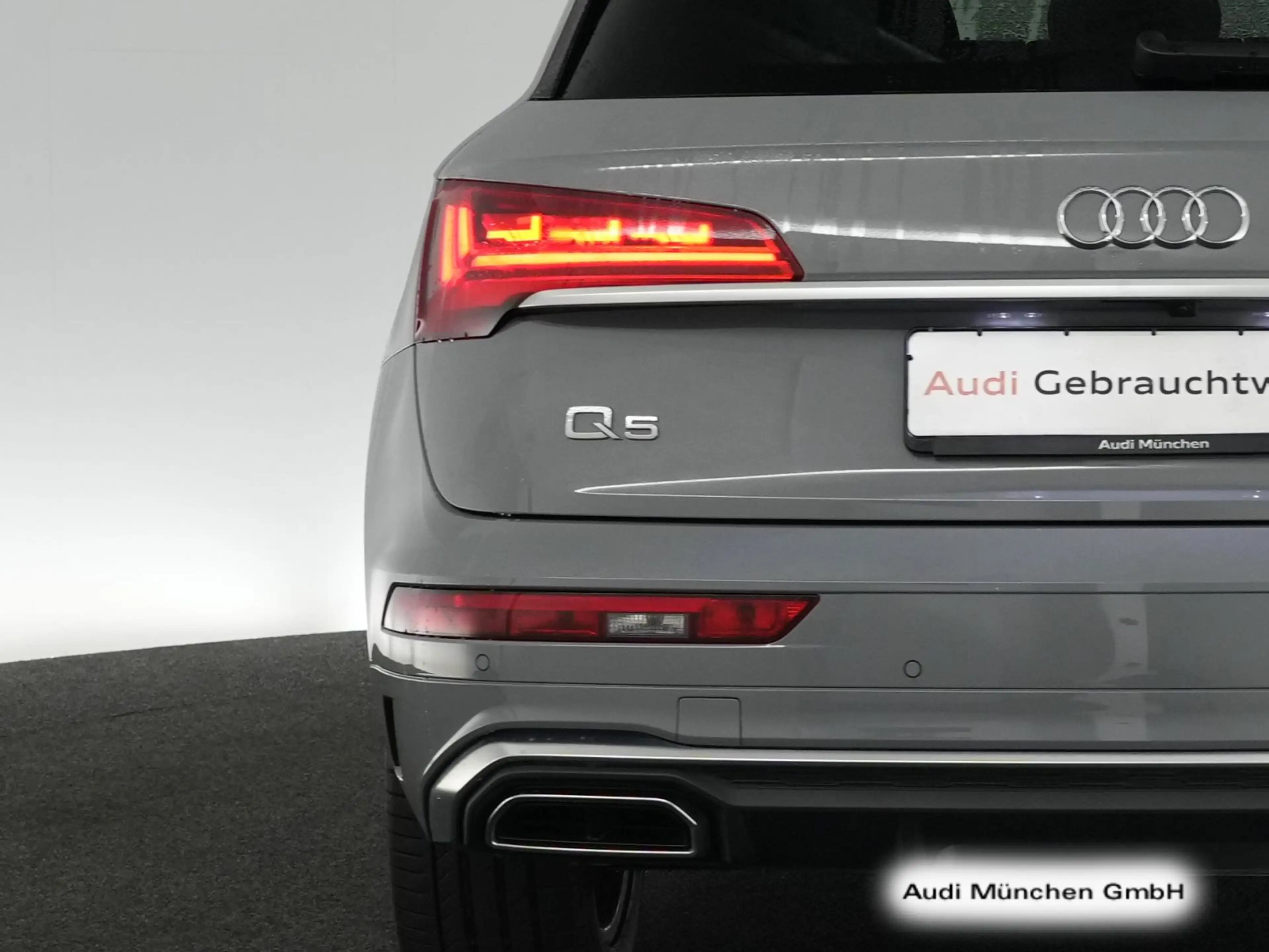 Audi Q5 55 TFSI e qu. S tronic 2x S line Matrix/OLED/ — photo 11