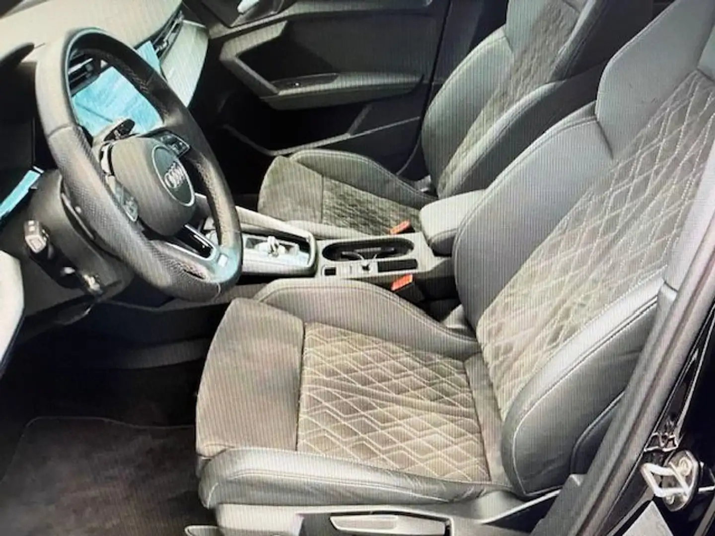 Audi A3 Sportback 40 TFSI 204cv E  s-tron S line NAVI+LED Noir - 2