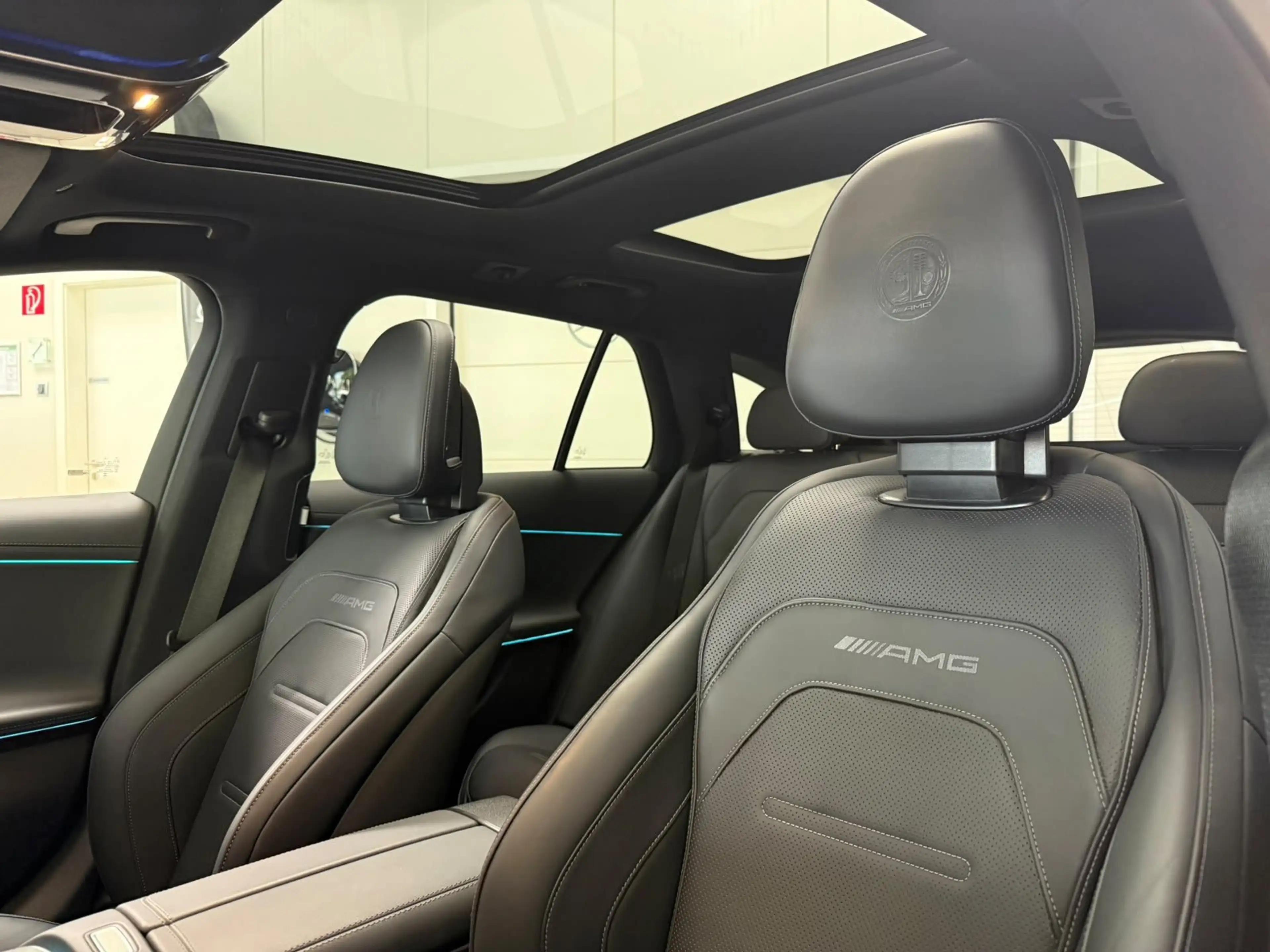Mercedes-Benz E 53 AMG E 53 4M+ T DRIVERS+PERF+BURM4D+PANO+HUD+AHK+360° — photo 13