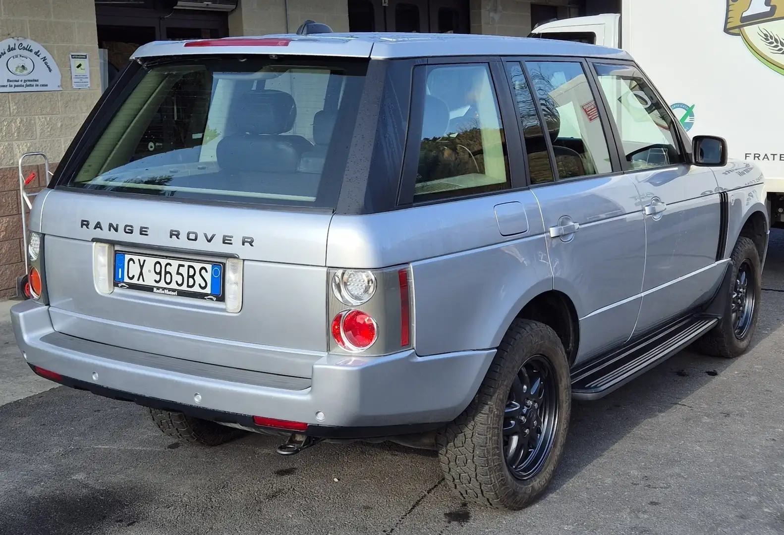 Land Rover Series Range Rover Vogue HSE (3000 cc - 6 cilindri in L) Сірий - 2