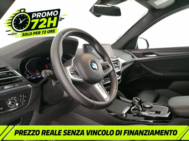 BMW X4 view 12