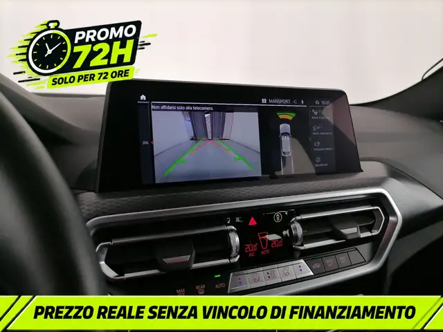 BMW X4 view 16