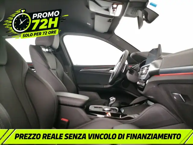 BMW X4 view 6