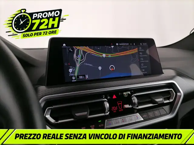 BMW X4 view 17