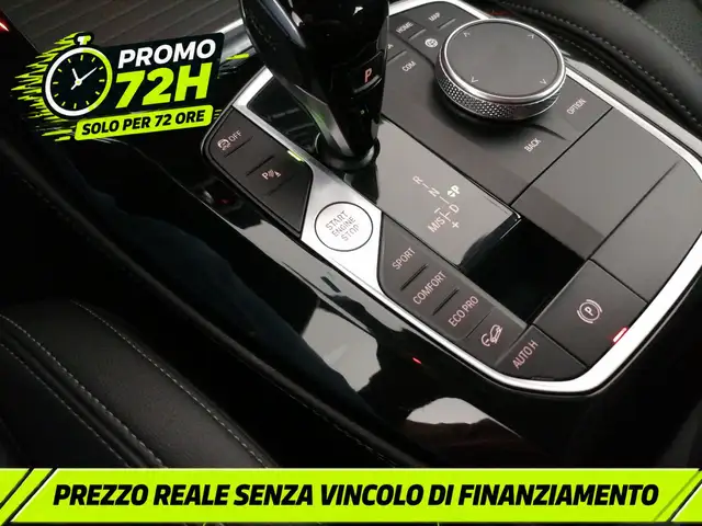BMW X4 view 21