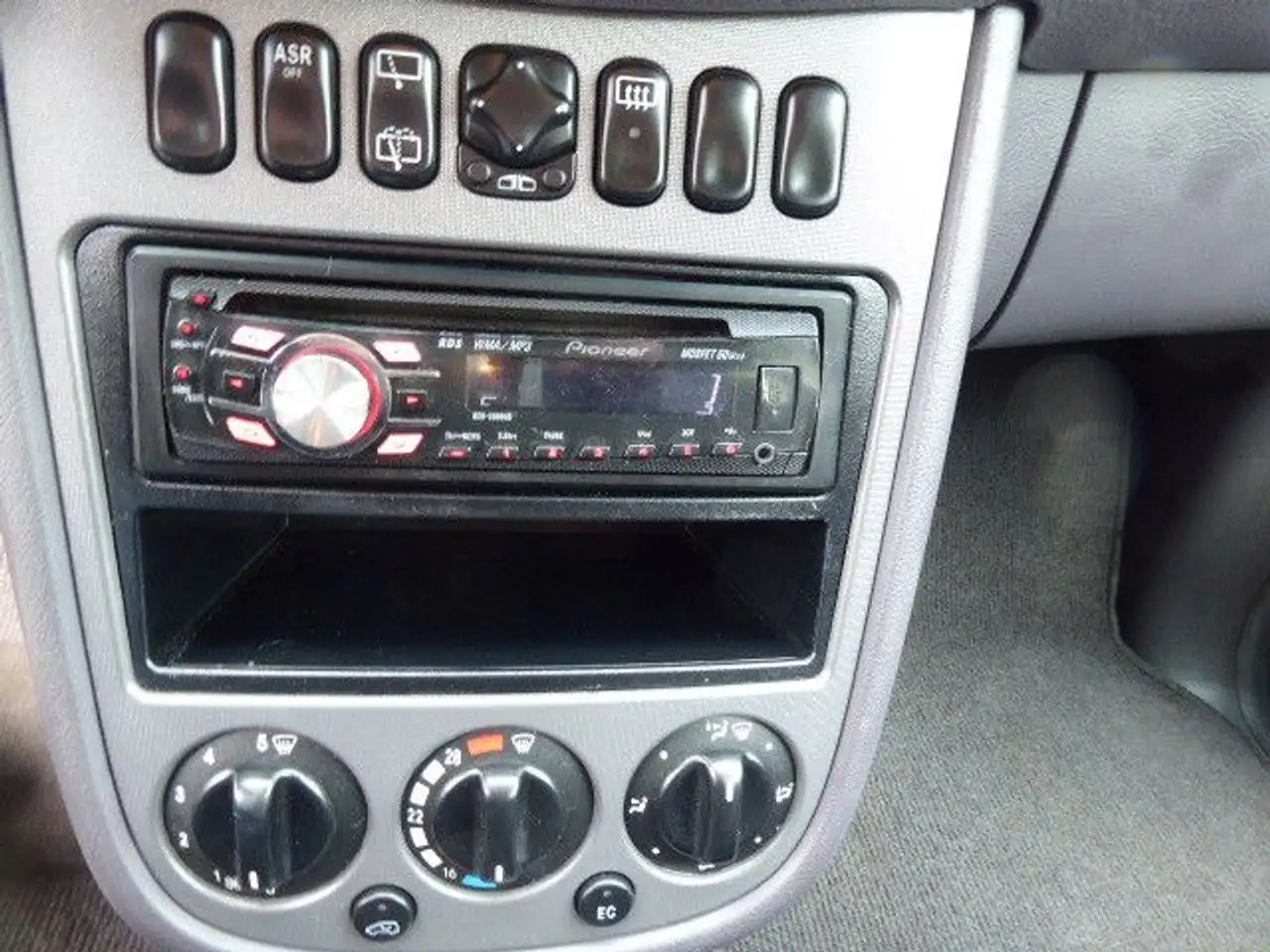 Mercedes-Benz A 140, foto 12