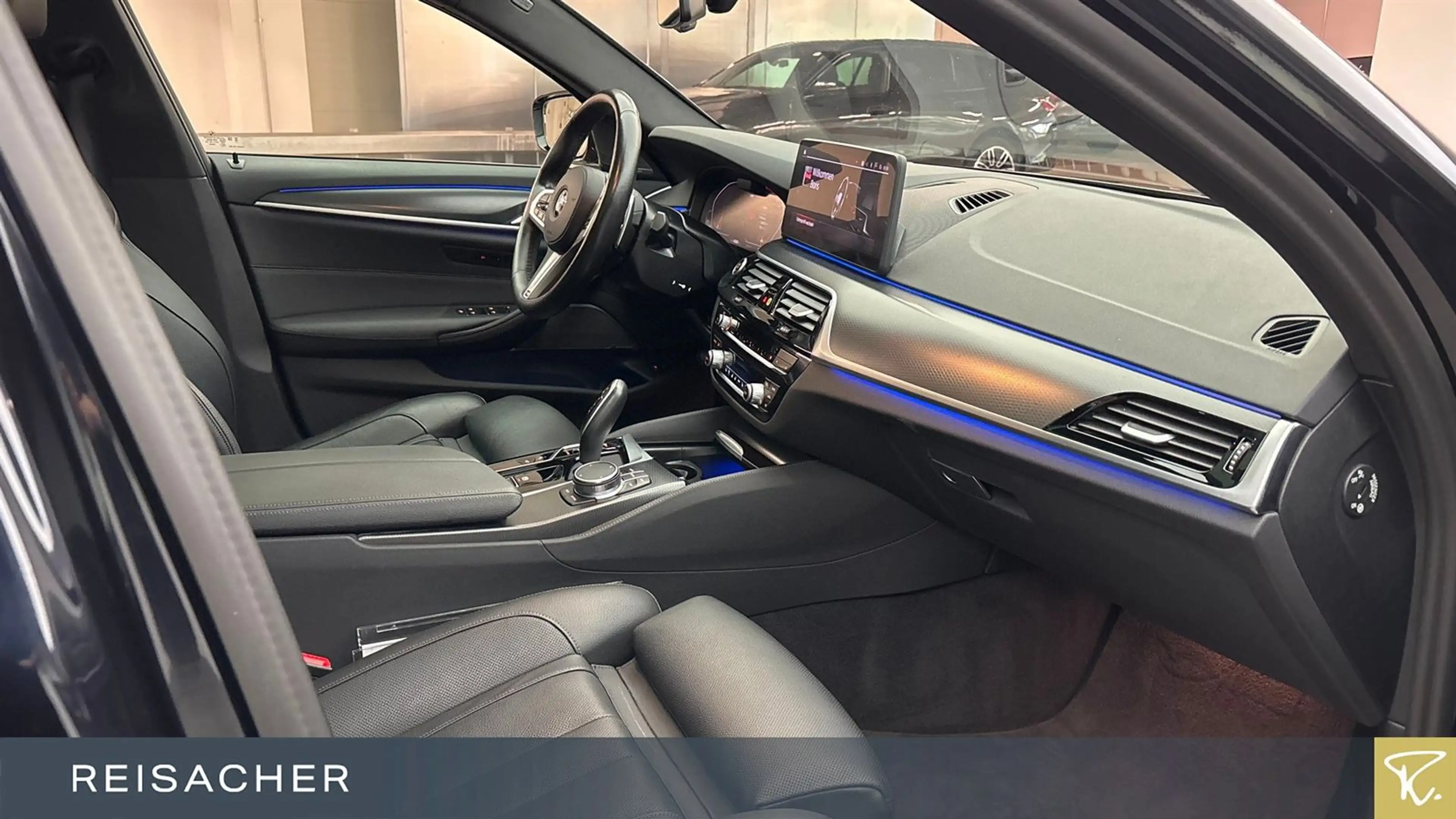 BMW 540 d A xDrive Tou M-Sport IAL KomfSi+Mem DAProf — photo 14