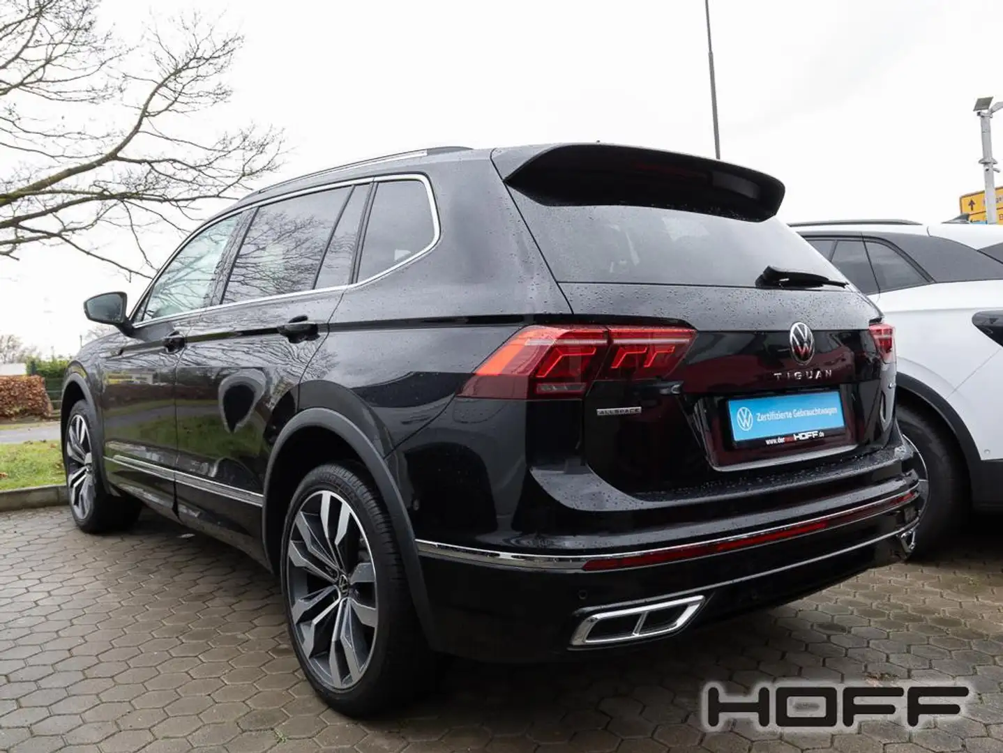 Volkswagen Tiguan Allspace 2.0 TDI DSG 4Motion R-Line Panorama Standheizung A Schwarz - 2