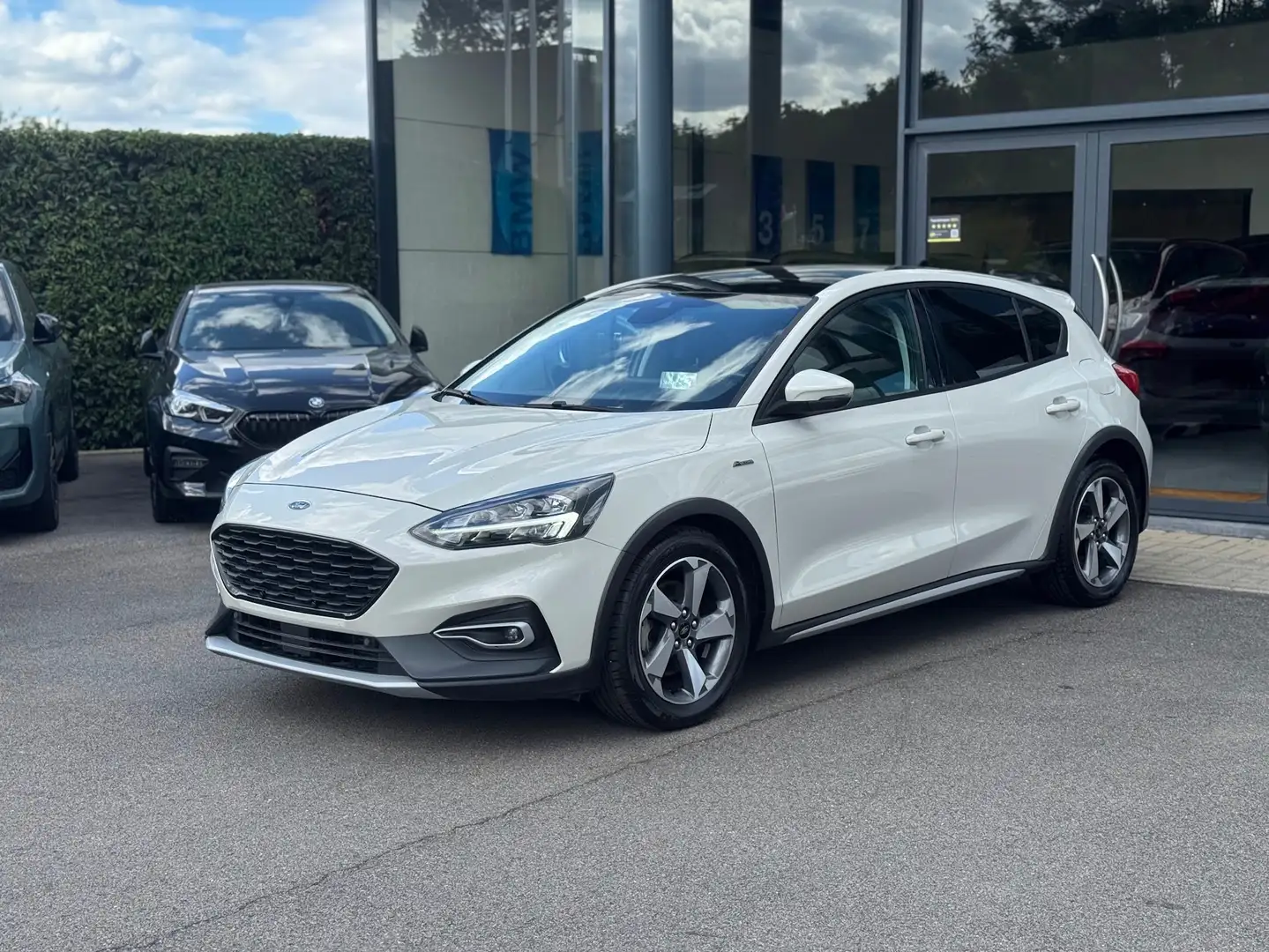 Ford Focus 1.0 TITANIUM Edt. / PANO / BANG&OLUFSEN / HUD / ++ - 2