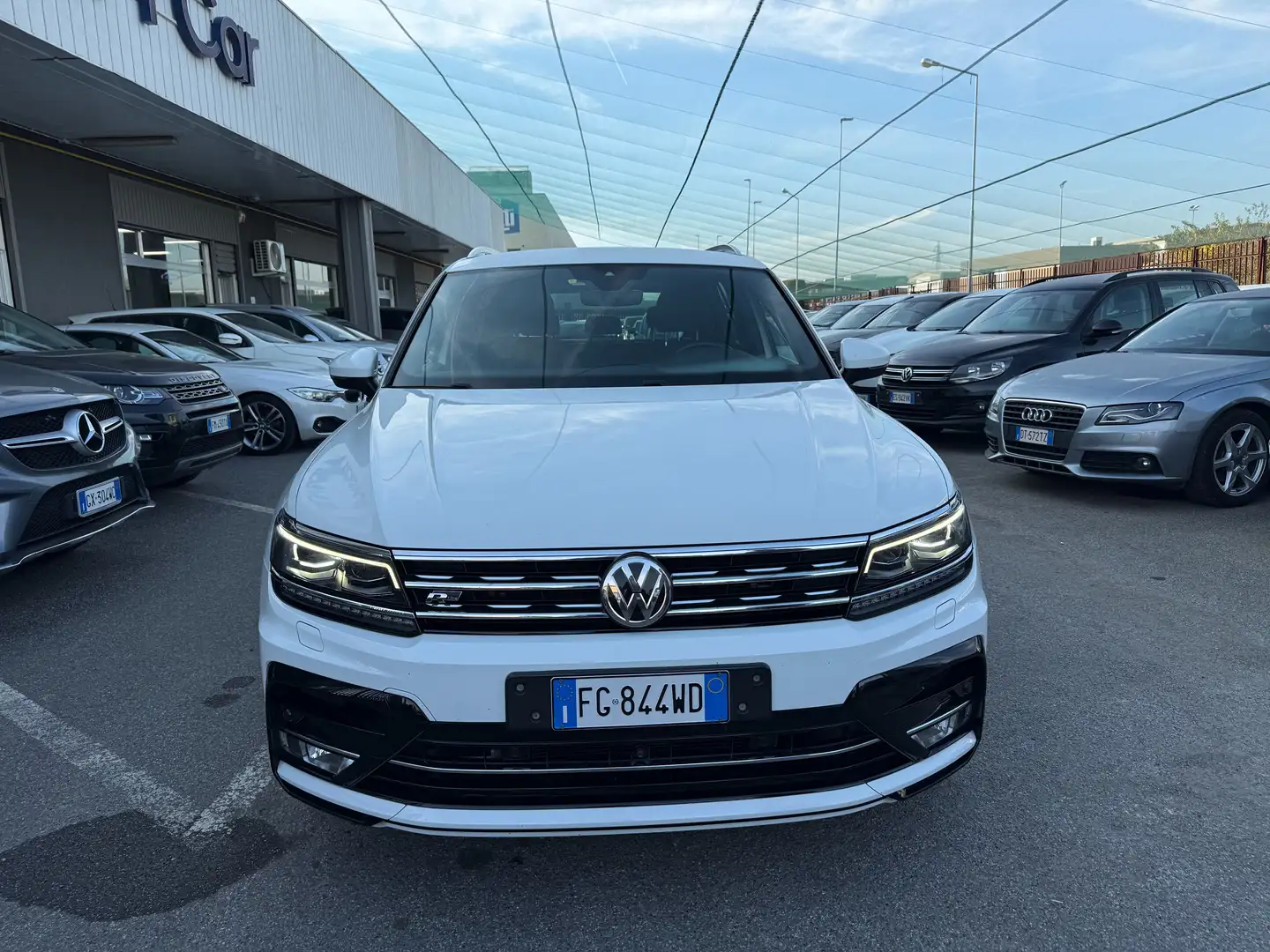 Volkswagen Tiguan Tiguan 2.0 bitdi R-Line 4motion 240cv dsg Bianco - 2
