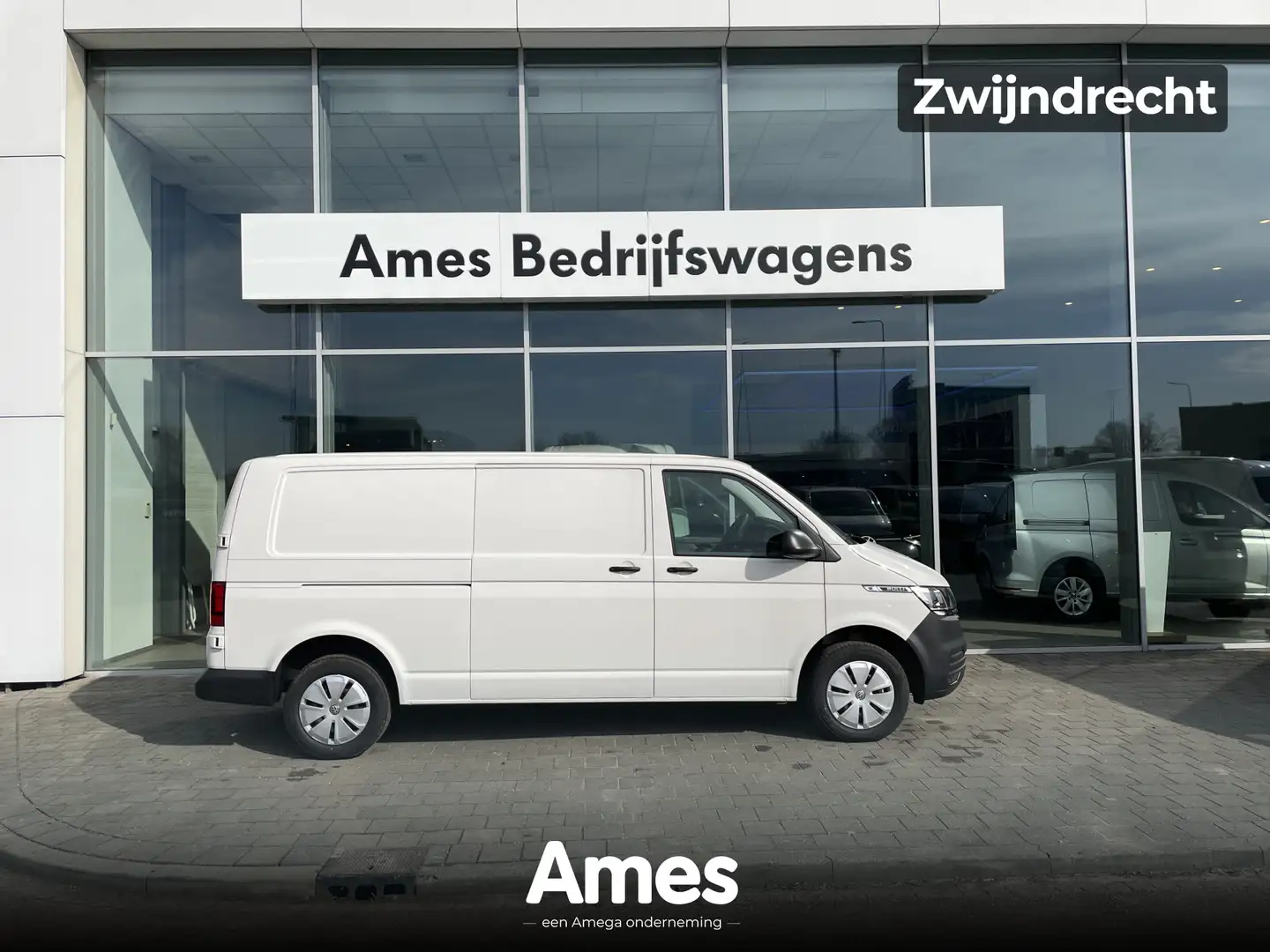 Volkswagen Transporter 2.0 TDI L2H1 28 150PK Hand | 3 zits | Achterdeuren Wit - 1