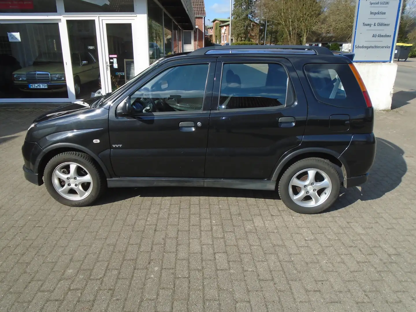 Suzuki Ignis Ignis+1.3+Comfort Schwarz - 2