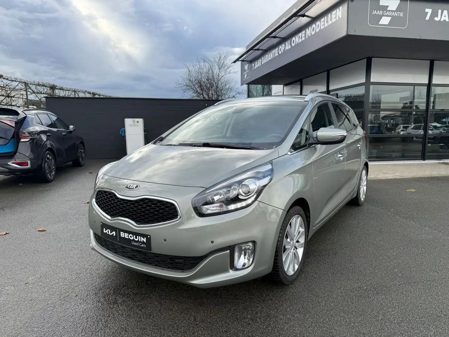 Kia Carens 1.6 FUSION - 7 ZITPLAATSEN - NAVIGATIE - TREKHAAK Gris - 1