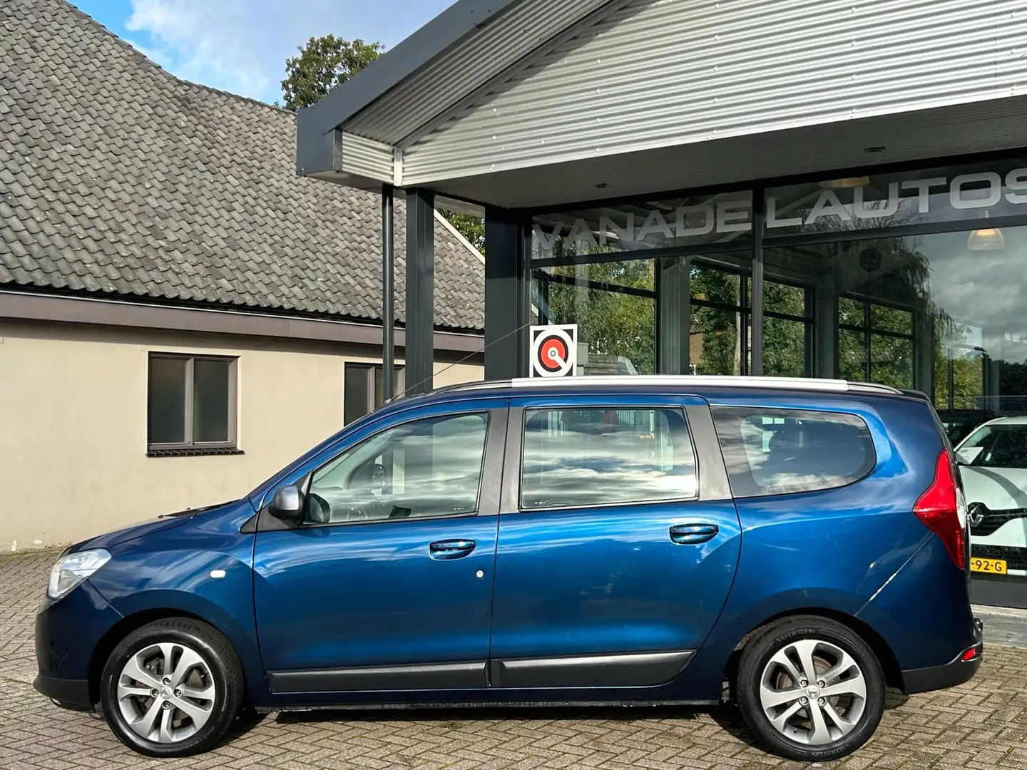 Dacia Lodgy 1.2 TCe 10th Anniversary Navi Cruise Park.Sens Air Blau - 2
