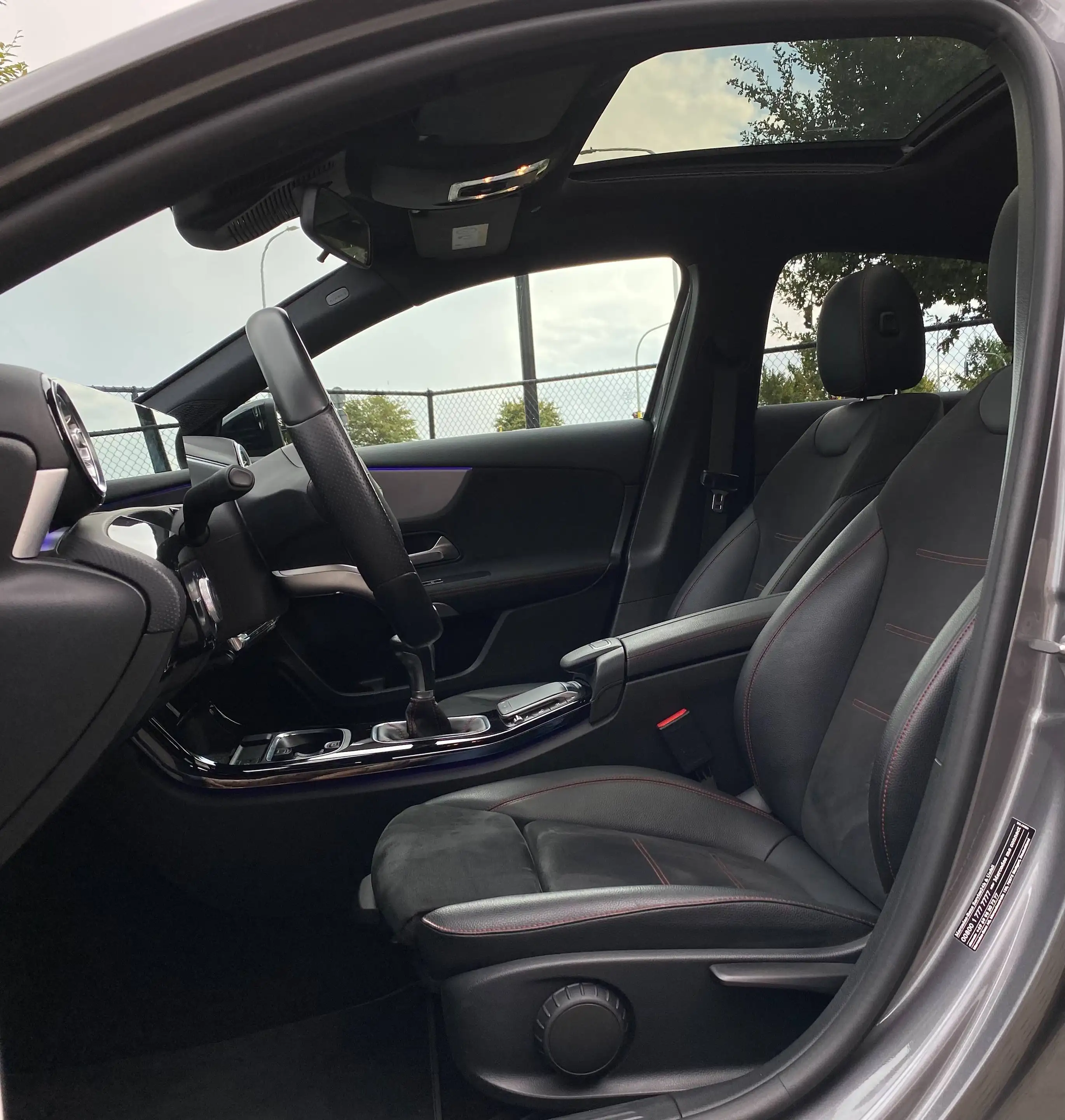 Mercedes-Benz A 180 AMG & NIGHT 19"/PanoDak/Augm.RealityNavi/Ambiente/CarPlay/DraadloosLadenGSM/PDC/... — photo 6