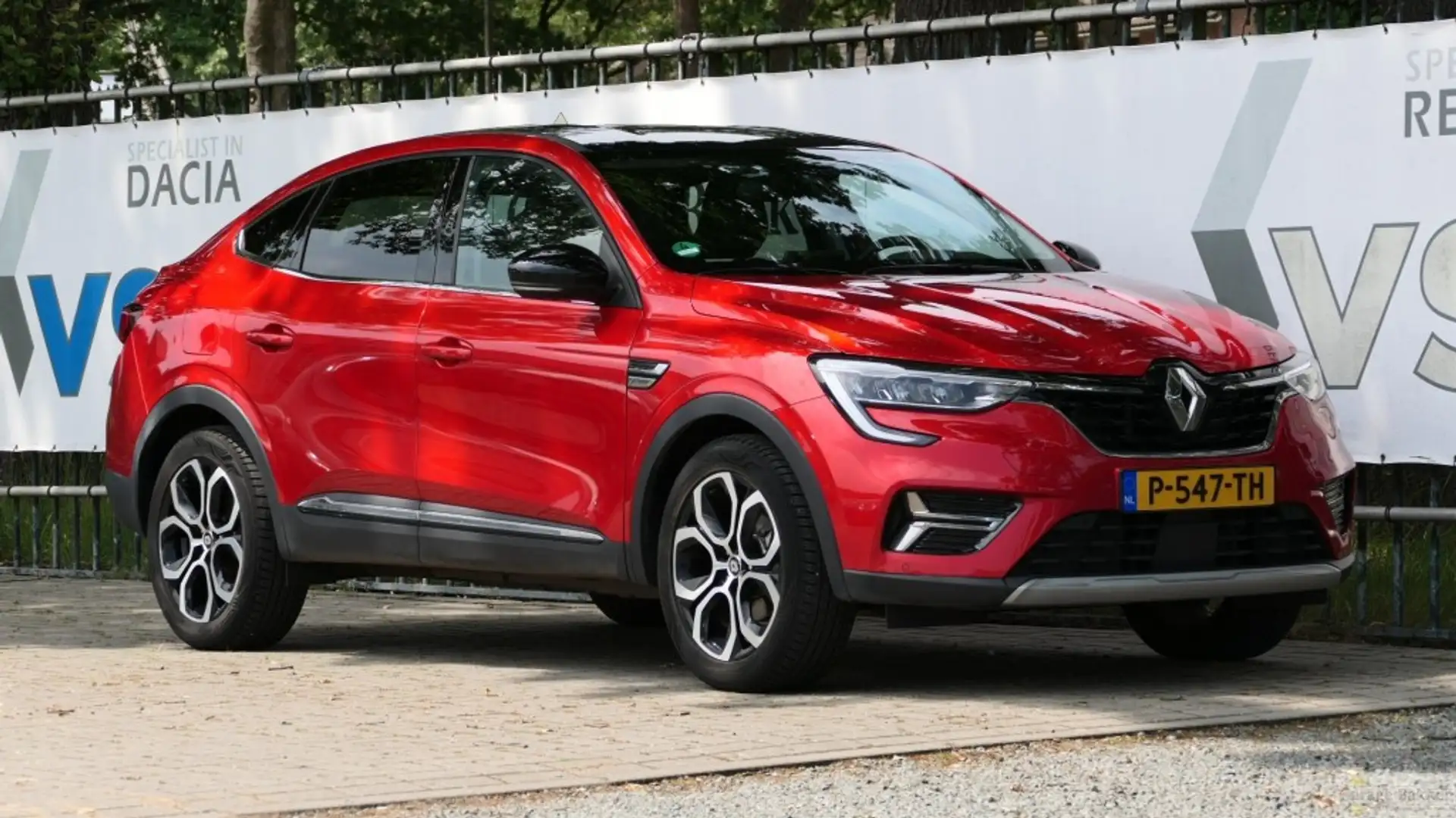 Renault Arkana 1.6 145 HEV Hybrid Intens Rouge - 1