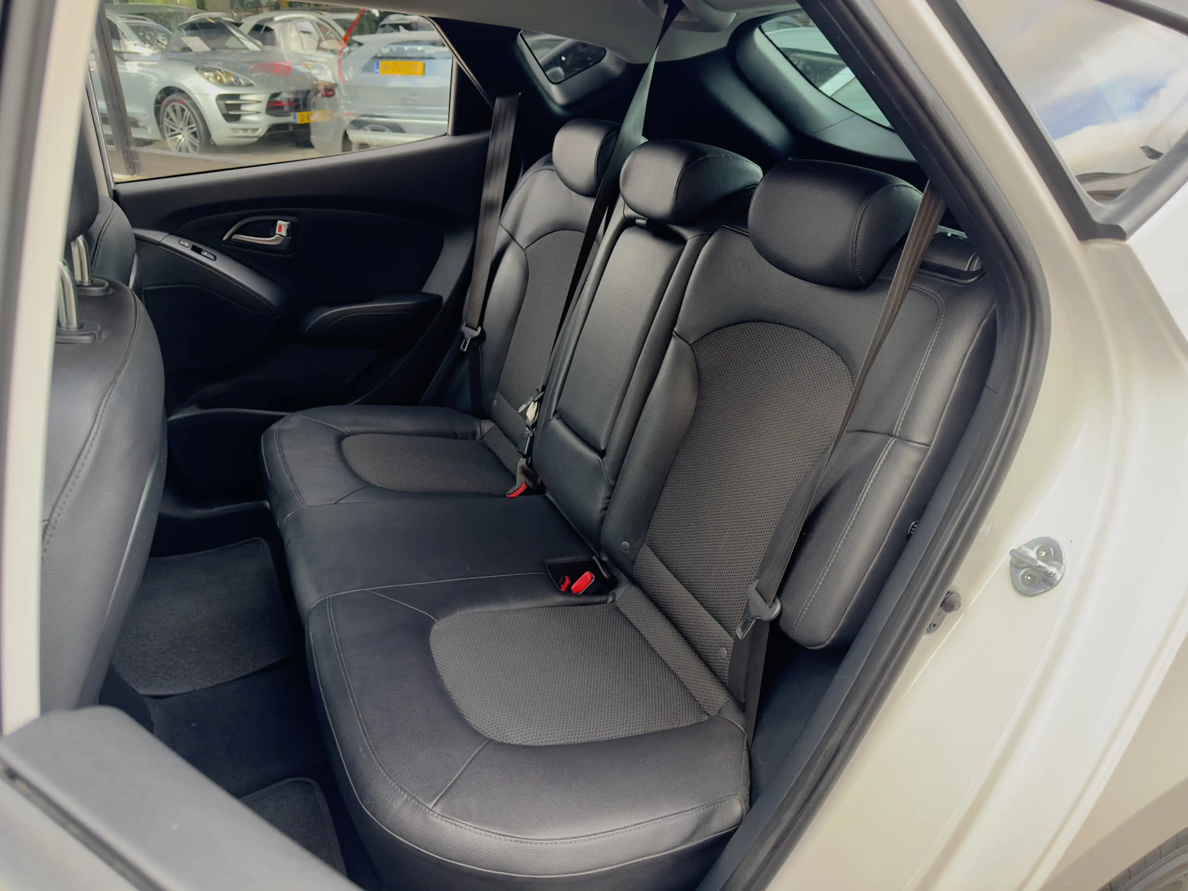 Hyundai iX35 1.6i GDI i-CATCHER LEDER NAVI CAMERA AIRCO LED LMV — photo 13