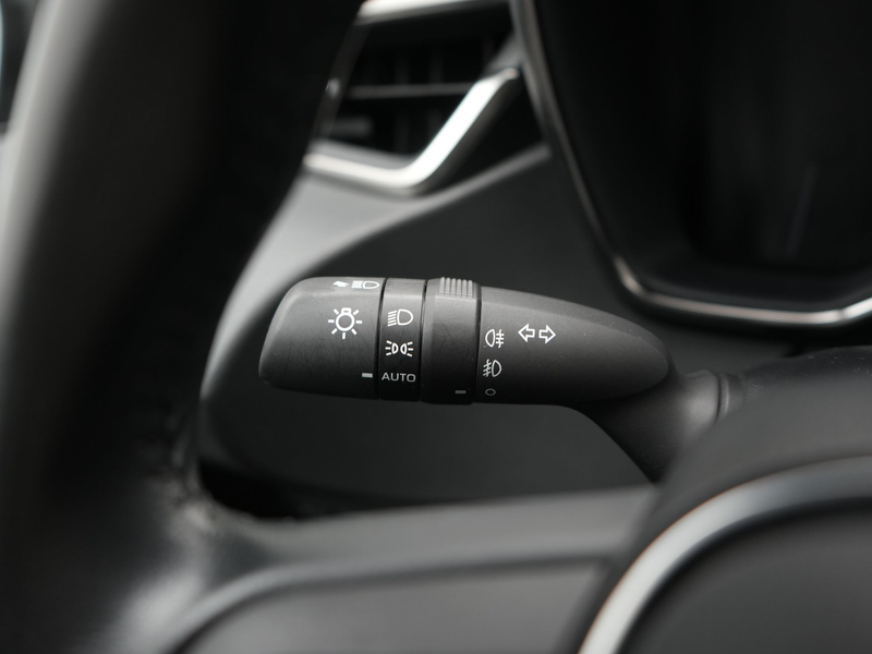 Toyota Corolla 1.8 Hybrid Executive | JBL Audio | Stoelverwarming — photo 15