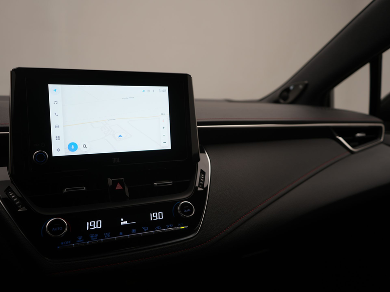 Toyota Corolla 1.8 Hybrid Executive | JBL Audio | Stoelverwarming — photo 6