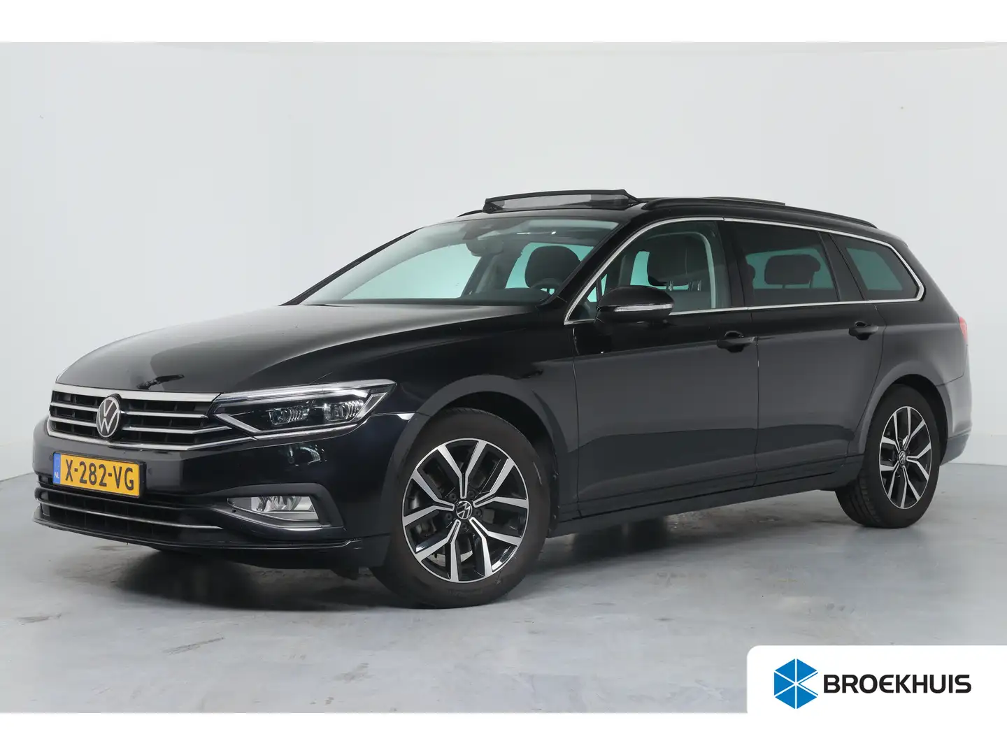 Volkswagen Passat Variant 1.5 TSI Business | Open Dak | Virtual | LED | Trek Zwart - 1