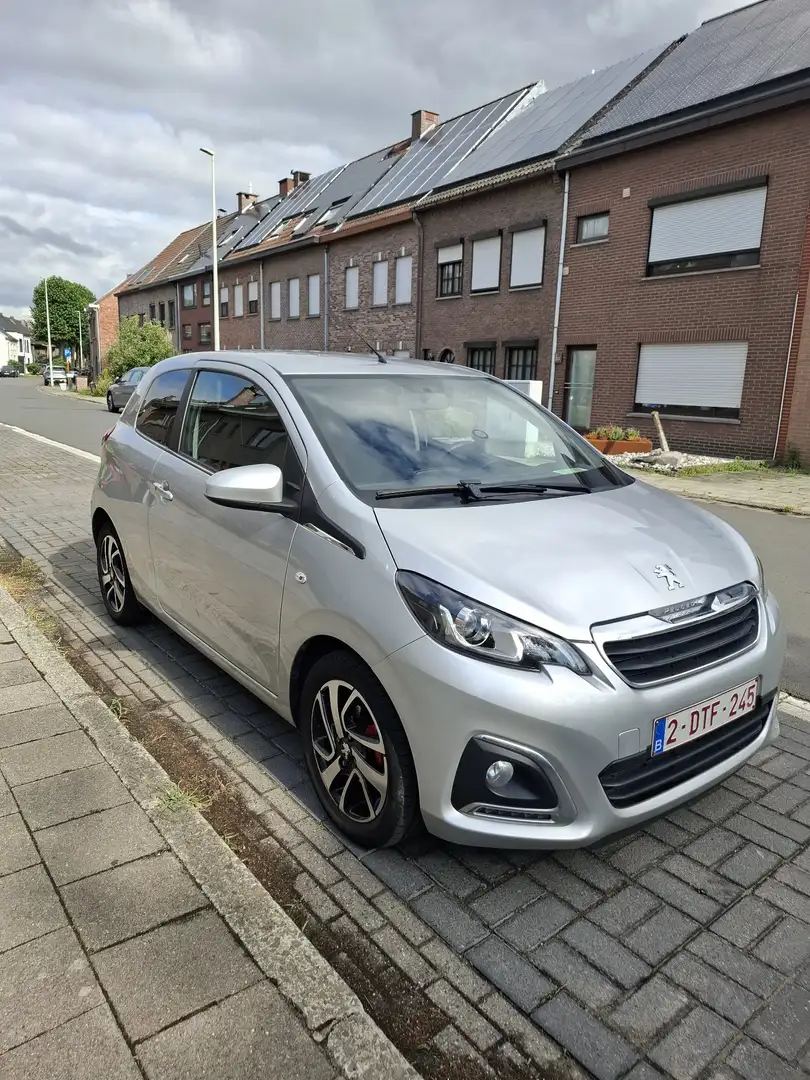 Peugeot 108 PureTech 82 Allure - 1