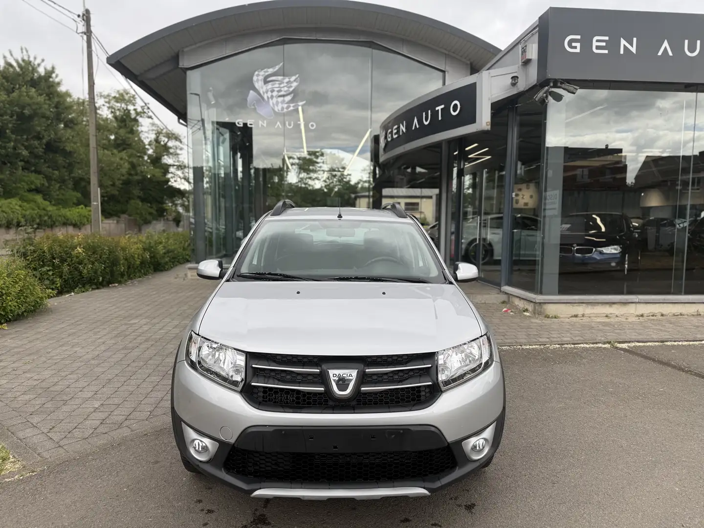 Dacia Sandero Stepway 1.5dCi GPS Radar Recul Att.Remorque Cruise Grijs - 2