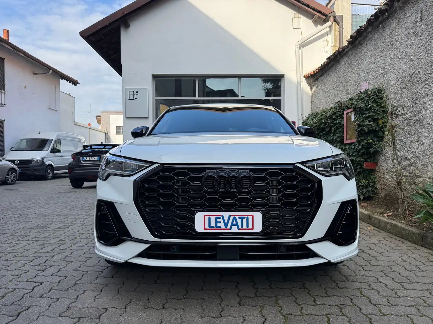 Audi Q3 Q3 Sportback 45 1.4 tfsi e S line S-tronic Blanc - 2