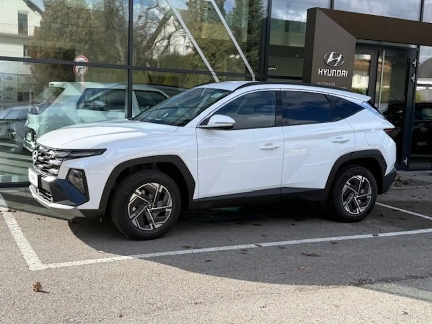 Hyundai TUCSON Tucson 1,6 T-GDI HEV 2WD Jubilé Aut. Weiß - 2