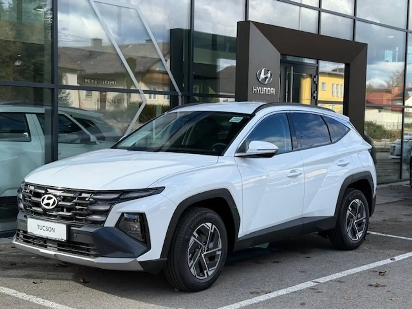 Hyundai TUCSON Tucson 1,6 T-GDI HEV 2WD Jubilé Aut. Weiß - 1