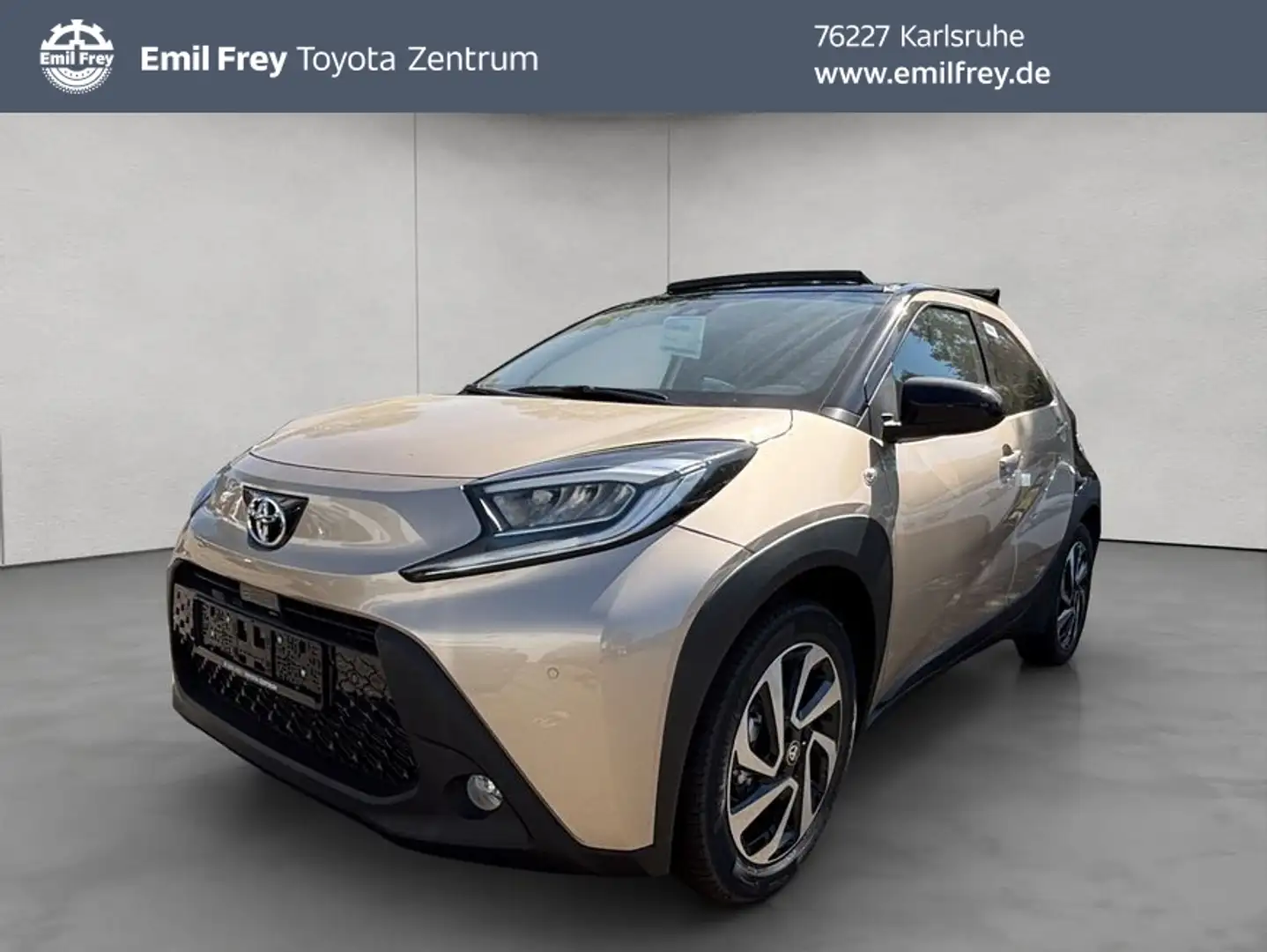 Toyota Aygo X X S-CVT Air Teamplayer 53 kW, 5-türig Beige - 1