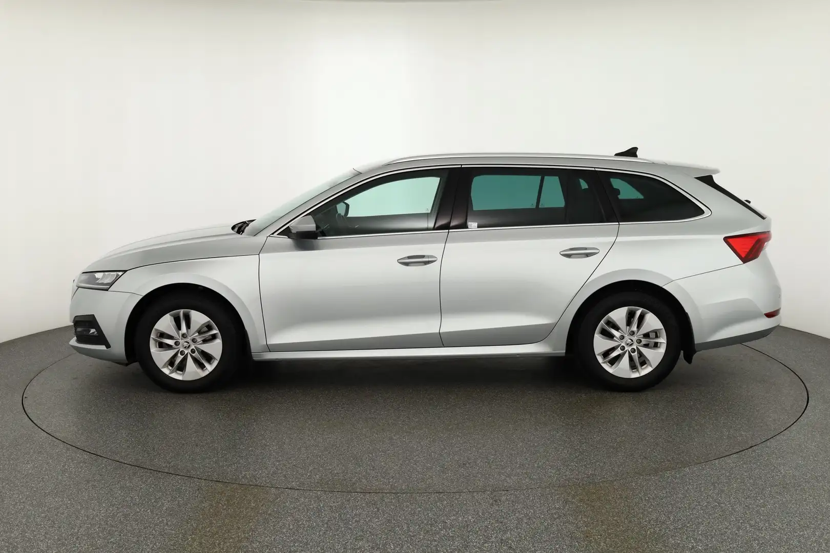 Skoda Octavia Combi 1.0 TSI DSG LED Sitzheizung Tempomat Grau - 2