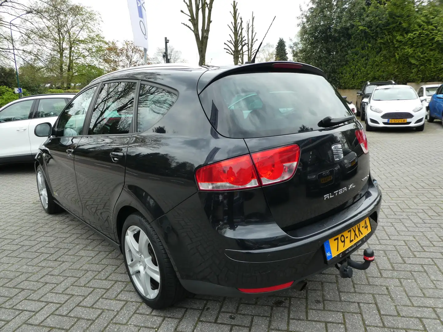 SEAT Altea XL 1.6 TDI Ecomotive Businessline COPA 2eEig|NweInjec Zwart - 2