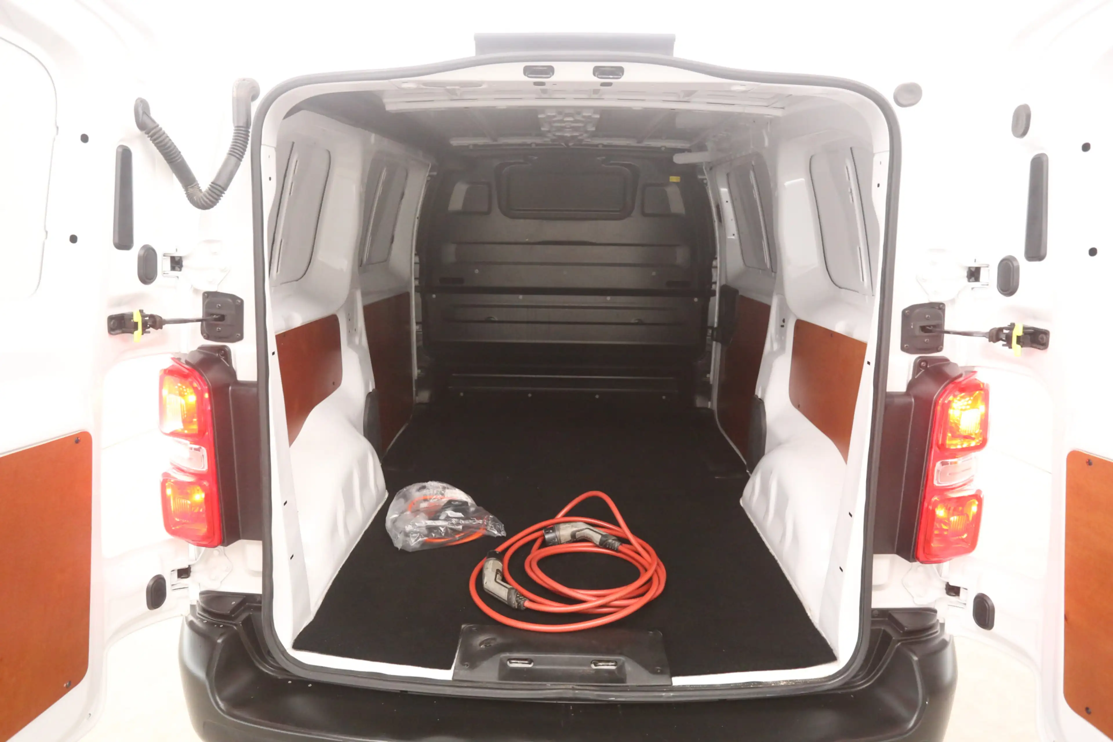 Peugeot e-Expert Toyota ProAce Electric Worker 50 kWh L2H1 | Snella — photo 3