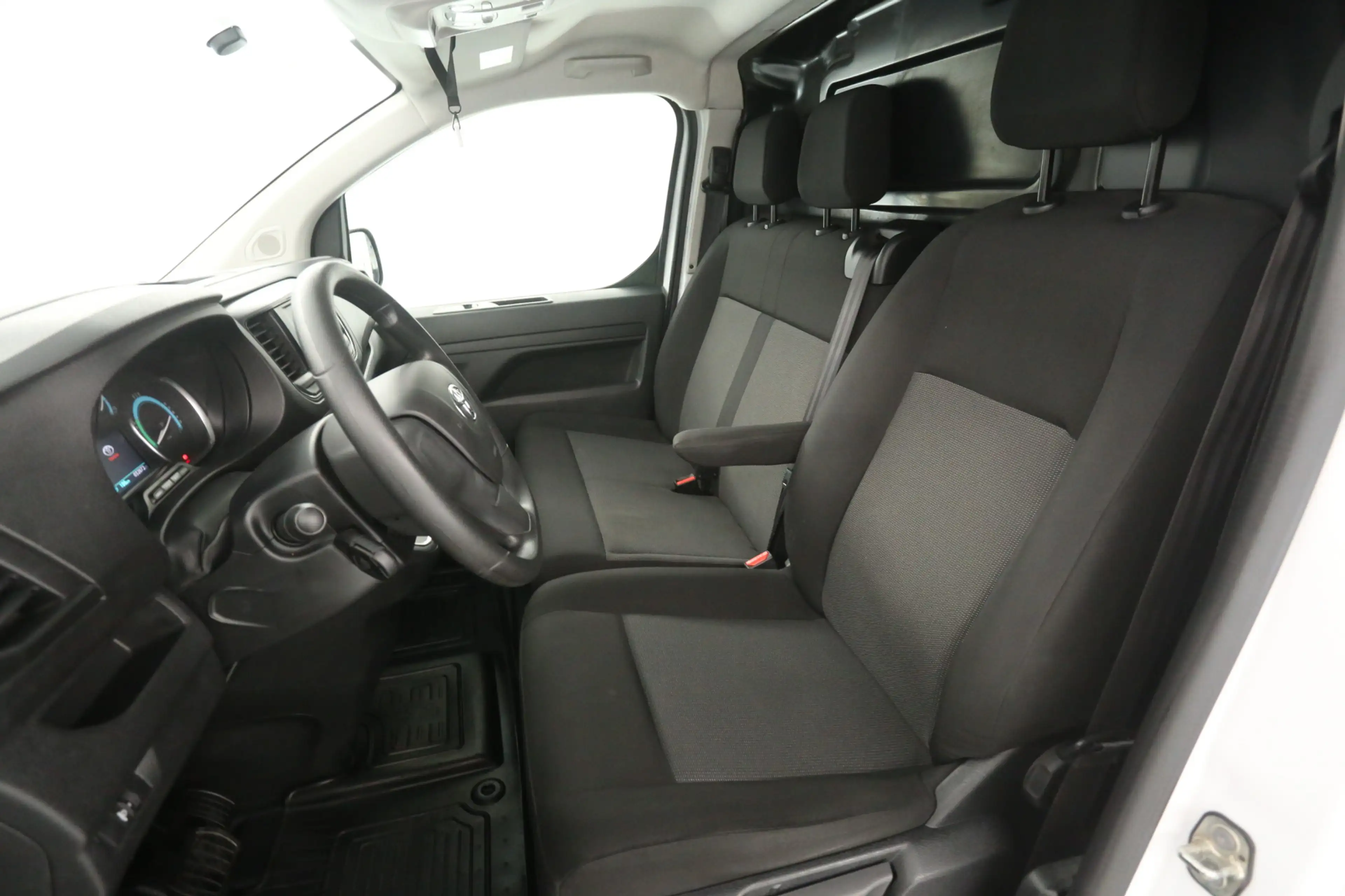 Peugeot e-Expert Toyota ProAce Electric Worker 50 kWh L2H1 | Snella — photo 11