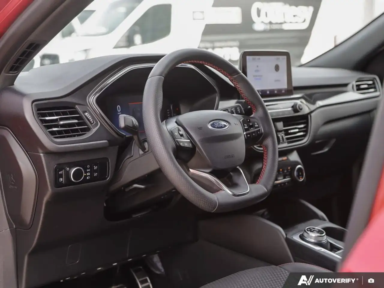 Ford Escape снимка Ford Escape