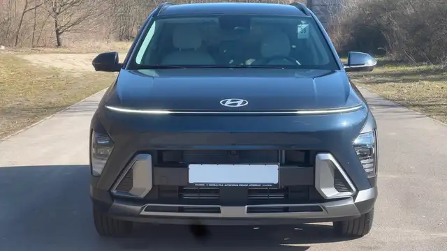 Hyundai Kona view 2