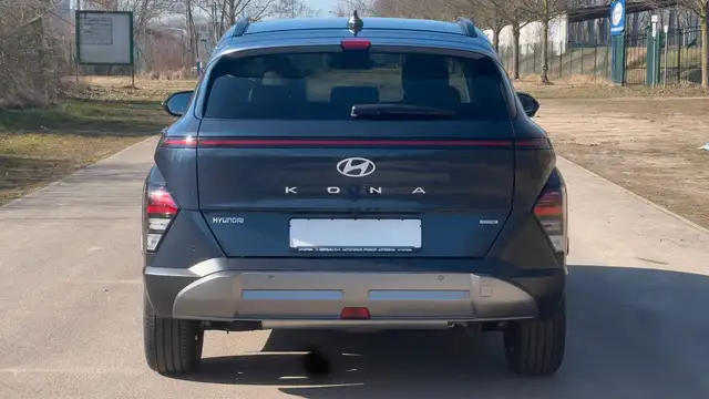 Hyundai Kona view 5