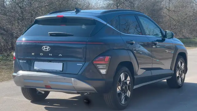 Hyundai Kona view 6