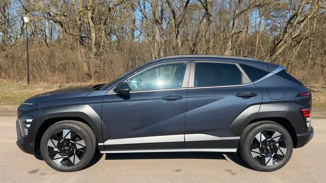 Hyundai Kona view 7