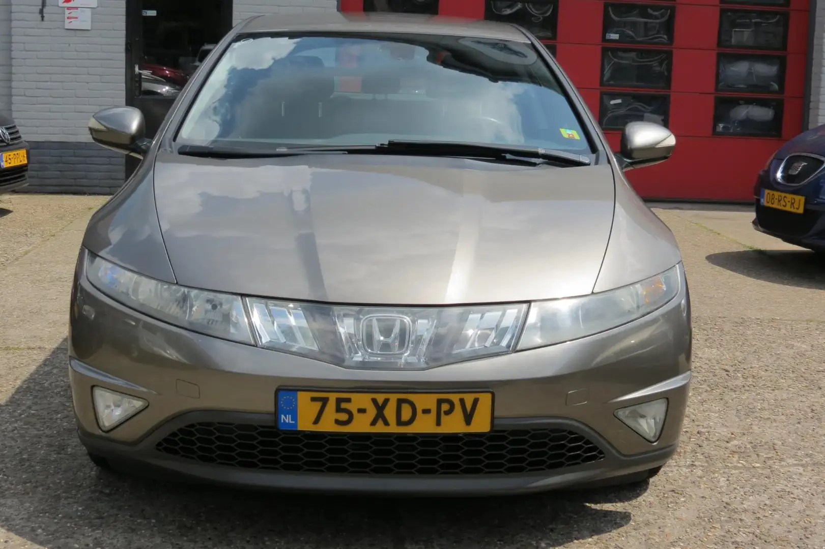 Honda Civic 1.4 Sport , AIRCO , TREKHAAK ,LM VELG Grijs - 2
