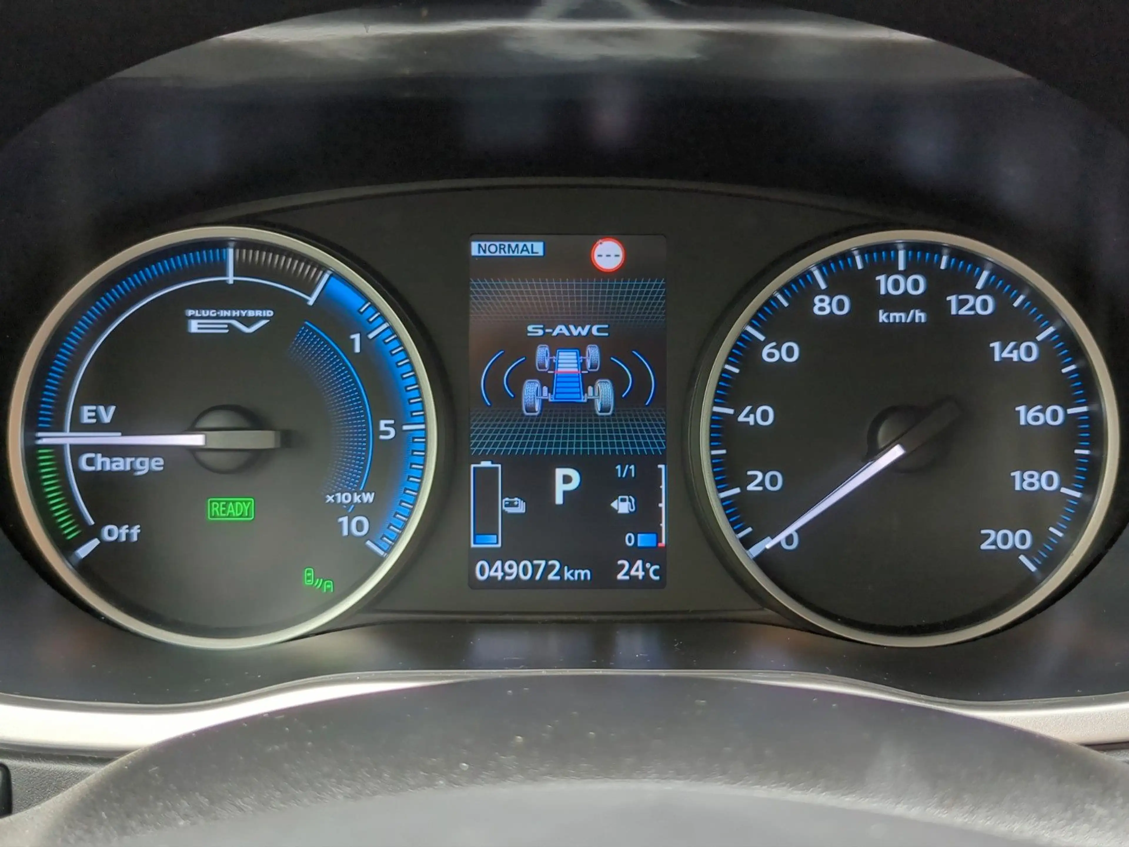 Mitsubishi Eclipse Cross TOP Hybrid 4WD HEAD UP 360° LED — photo 17
