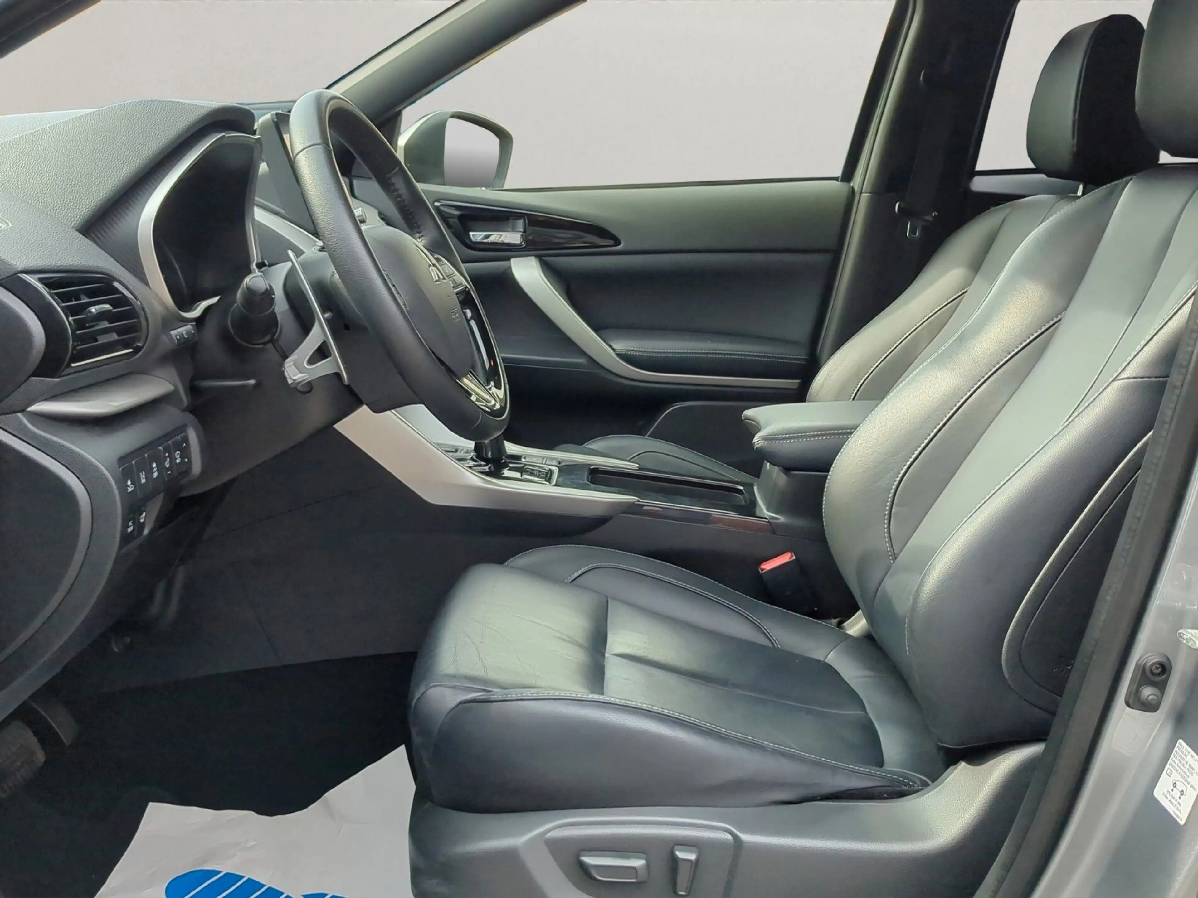 Mitsubishi Eclipse Cross TOP Hybrid 4WD HEAD UP 360° LED — photo 9